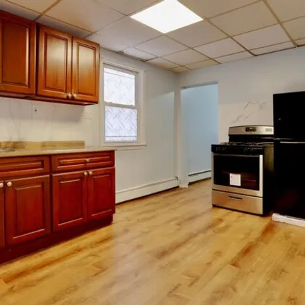 Rent this 3 bed apartment on 5 Salter Pl Apt 1 in Bloomfield, New Jersey