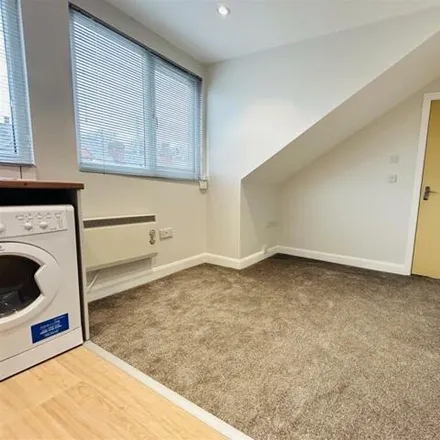 Image 3 - Aberdeen Drive, Leeds, LS12 3RF, United Kingdom - Room for rent