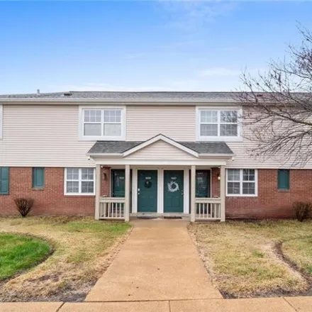 Buy this 2 bed condo on 1600 Thrush Terrace in Brentwood, Saint Louis County