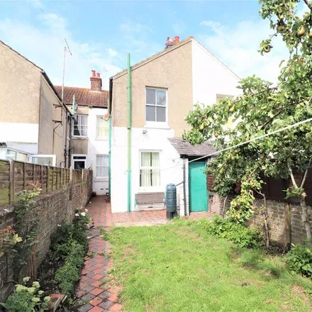 Image 3 - Westcourt Road, Worthing, BN14 7DQ, United Kingdom - Townhouse for rent