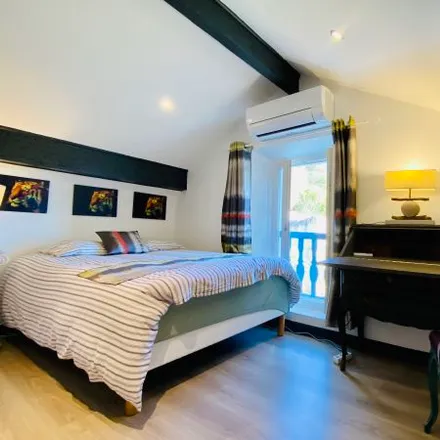 Rent this 2 bed apartment on 142 bis Plage de l'Estaque in 13016 16e Arrondissement, France