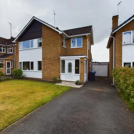 Buy this 4 bed house on Windmill Close in Kenilworth, CV8 2GQ