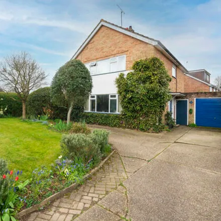Buy this 5 bed house on Coldnailhurst Avenue in Bocking Churchstreet, CM7 5QE