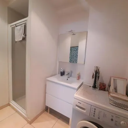 Rent this 2 bed apartment on 68 Rue de la République in 69330 Meyzieu, France