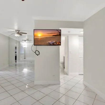 Image 7 - 1363 North 14th Way, Hollywood, FL 33020, USA - Condo for sale