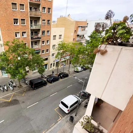 Image 3 - Ronda del Guinardó, 64-72, 08025 Barcelona, Spain - Room for rent