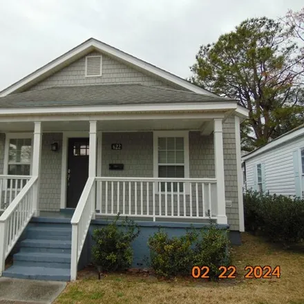 Rent this 2 bed house on New Hope Baptist Church in Queen Street, Delgado