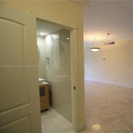 Image 2 - AQUARIUS Condiminium (South), South Ocean Drive, Beverly Beach, Hollywood, FL 33009, USA - Condo for rent