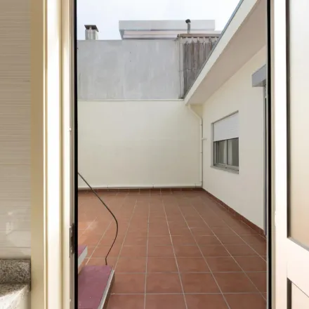Image 3 - Lar de Sonho, Avenida da República, 4450-237 Matosinhos, Portugal - Apartment for rent