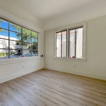 Rent this 3 bed apartment on 2529 Cedar Avenue in Long Beach, CA 90806