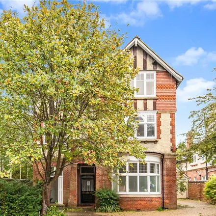 Rent this 2 bed apartment on Woodstock Road in Central North Oxford, Oxford