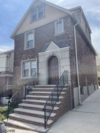 Rent this 2 bed house on 498 Shannon Place in Grantwood, Cliffside Park