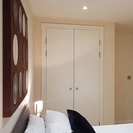 Rent this 1 bed apartment on London in E14 8GD, United Kingdom