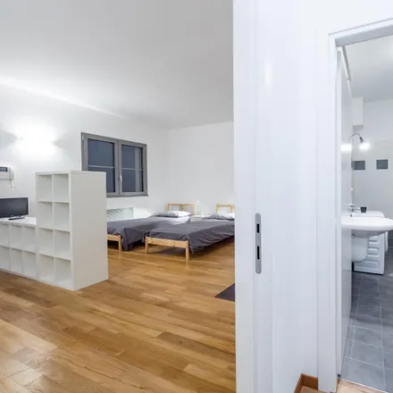 Image 2 - Via Enrico Cosenz 13, 20158 Milan MI, Italy - Apartment for rent