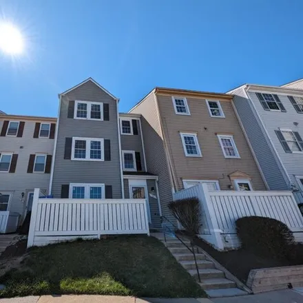 Buy this 3 bed condo on 11398 Appledowre Court in Brandermill, Germantown