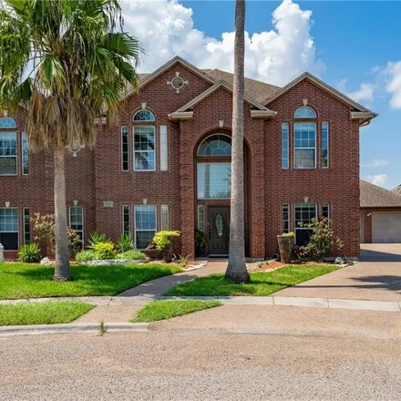 Buy this 6 bed house on 5701 Waterford Drive in Corpus Christi, TX 78414