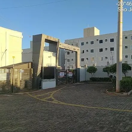 Buy this 2 bed apartment on Avenida Doutor Alberto Andaló in Vila Santa Cruz, São José do Rio Preto - SP