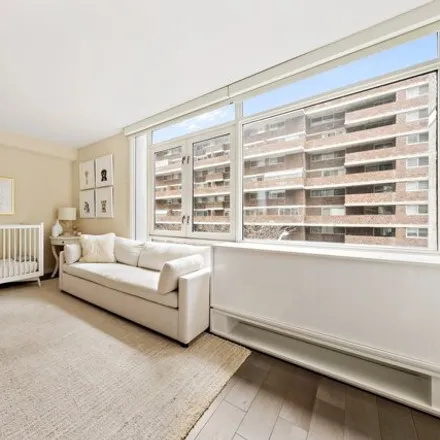 Image 7 - M&T Bank, 385 1st Avenue, New York, NY 10010, USA - Condo for sale
