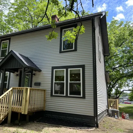 Buy this 2 bed house on 2127 Radnor Avenue in Clinton, Columbus
