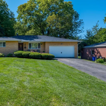Buy this 3 bed house on 2779 Clifton Road in Eastcleft, Upper Arlington