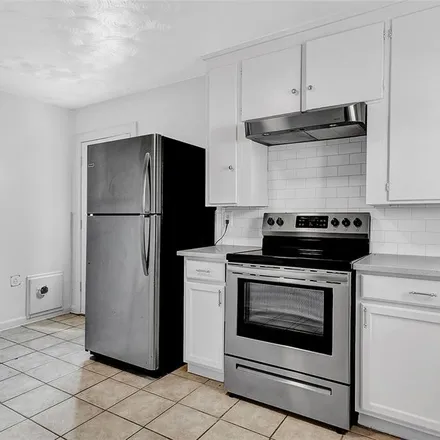 Image 2 - 308 Hilltop Avenue, Richardson, TX 75081, USA - Duplex for rent