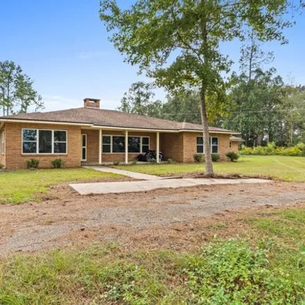 Buy this 5 bed house on 3482 Sylvanhurst Drive in Holmes County, FL 32425