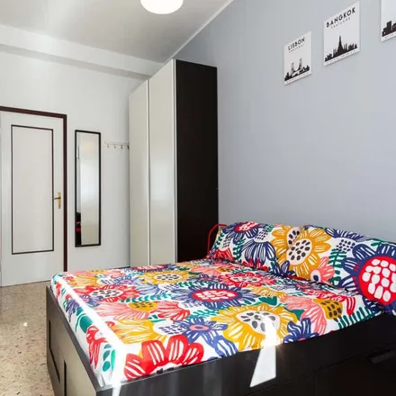 Rent this 3 bed room on Santo Spirito alla Ghisolfa in Via Melchiorre Delfico, 26