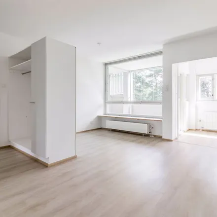 Rent this 4 bed apartment on Maasälväntie 2 in 00710 Helsinki, Finland