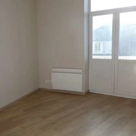 Image 3 - 143 Rue Louis Blanc, 62400 Béthune, France - Apartment for rent