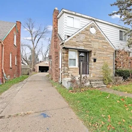 Buy this 3 bed house on 6999 Rosemont Avenue in Detroit, MI 48228