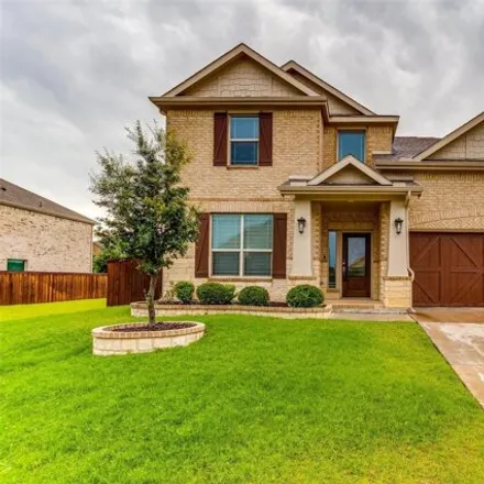 Buy this 4 bed house on 5544 Vaquero Road in Fort Worth, TX 76126