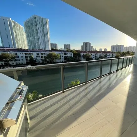Rent this 3 bed condo on Thunder Boat Row in Northeast 29th Avenue, Aventura