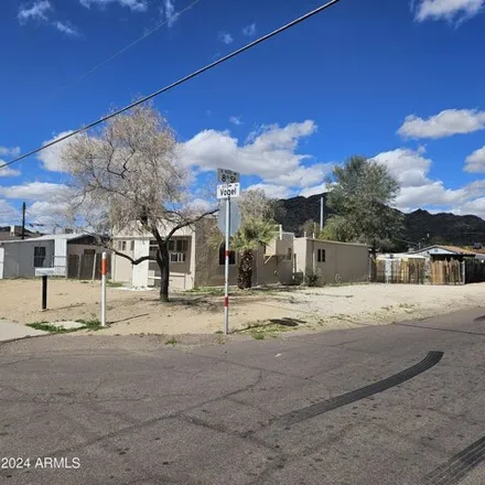 Image 2 - 740 East Vogel Avenue, Phoenix, AZ 85020, USA - House for sale