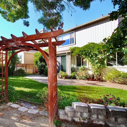Buy this 3 bed house on 2626 Arrowhead Drive in Santa Rosa, CA 95407