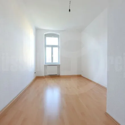 Rent this 3 bed apartment on Friedrich Siemens in Kesselsdorfer Straße, 01159 Dresden