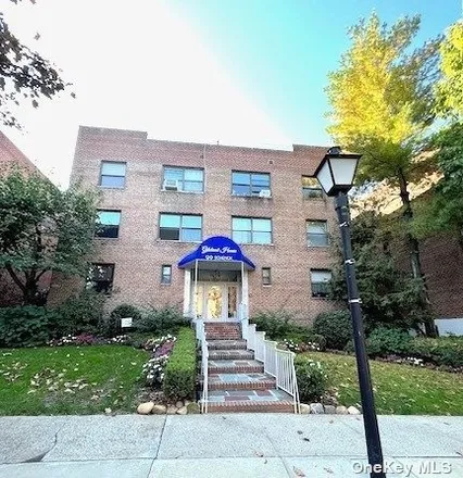 Buy this 1 bed condo on 90 Schenck Avenue in Village of Great Neck Plaza, NY 11021