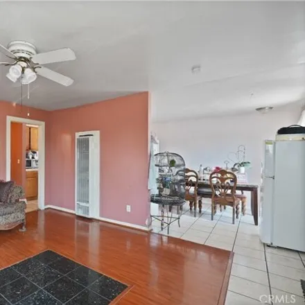 Image 6 - 7663 South Hoover Street, Los Angeles, CA 90044, USA - House for sale