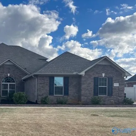 Buy this 5 bed house on 13509 Pinnacle Drive in Limestone County, AL 35613