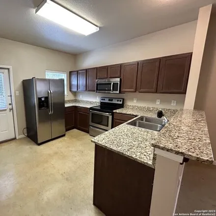 Image 5 - Hampton Inn & Suites, Advantage Drive, New Braunfels, TX 78130, USA - House for rent