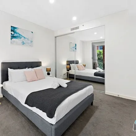 Rent this 2 bed apartment on Mascot NSW 2020