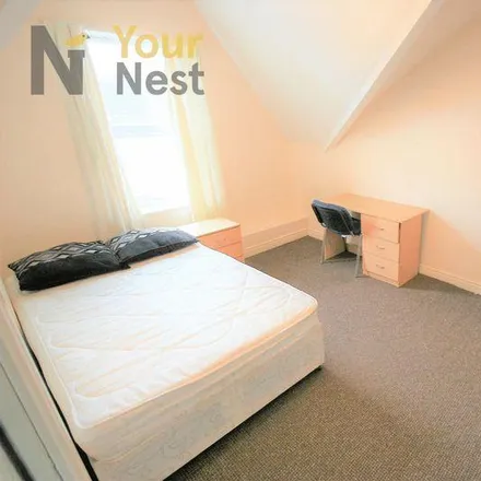 Rent this 6 bed duplex on 11 in 13 Derwentwater Terrace, Leeds