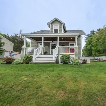 Buy this 4 bed house on 11 Lafayette Street in Allenstown, Merrimack County