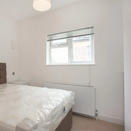 Image 5 - 63 Kings Road, Willesden Green, London, NW10 2BN, United Kingdom - Duplex for rent