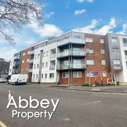 Rent this 1 bed apartment on Dudley Street in Luton, LU2 0FR