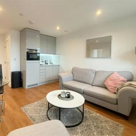 Buy this 1 bed apartment on London Road in London, RM7 9PR