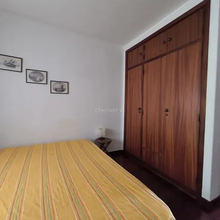 Image 4 - Marginal, 2970-634 Sesimbra, Portugal - Apartment for rent
