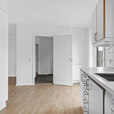 Rent this 3 bed apartment on Grejsåvænget 3 in 7100 Vejle, Denmark