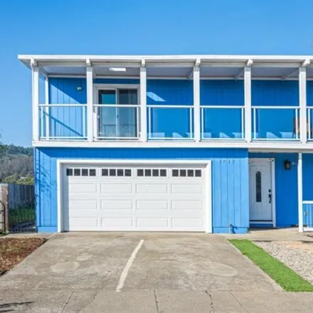 Buy this 4 bed house on 1099 Dwight Avenue in Half Moon Bay, CA 94019