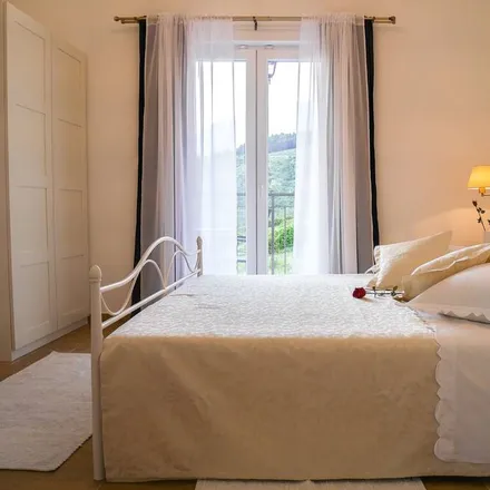 Rent this 4 bed house on 21327 Općina Podgora