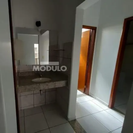 Rent this 5 bed house on Ipiranga in Avenida Floriano Peixoto, Nossa Senhora Aparecida